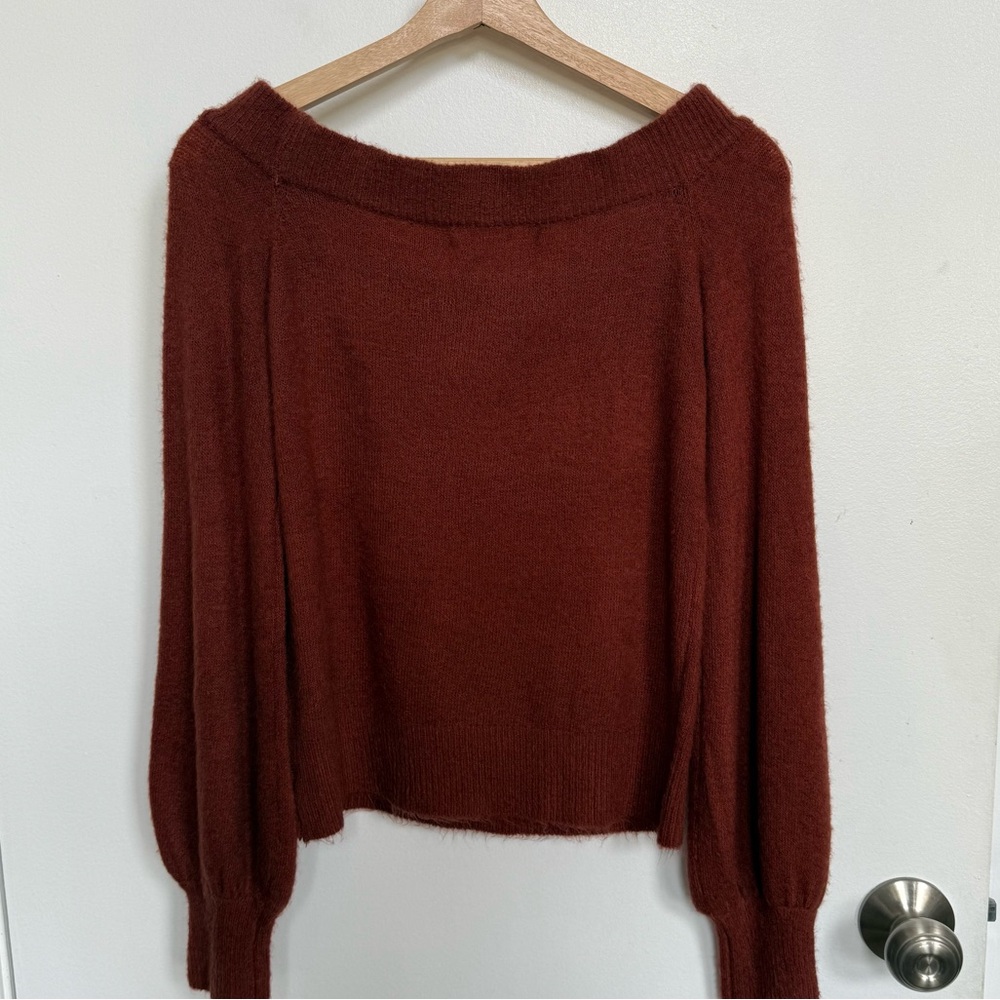olivaceous off the shoulder sweater NWT m.fredric - Picture 5 of 8